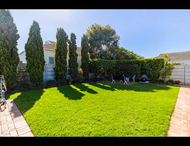 4 BEDROOM FREESTANDING FOR SALE IN SUNNINGDALE